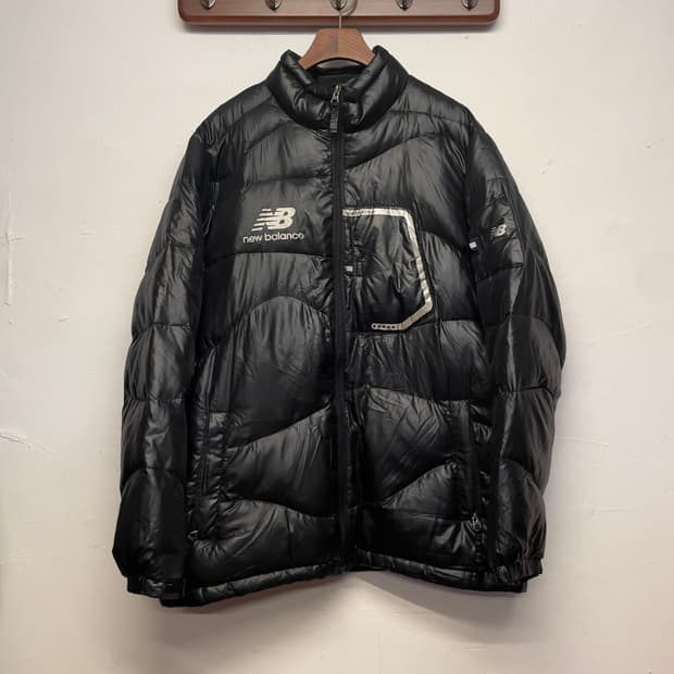뉴발란스 러닝 덕 다운 블랙 패딩  