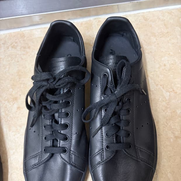 아디다스 스탠스미스 데콘 블랙 255