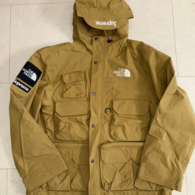 (XL) 노스페이스x슈프림 카고자켓 골드