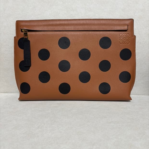 로에베 브라운 도트 파우치