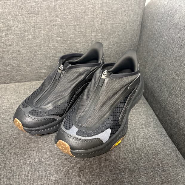 Hoka one one 호카 프로젝트 트랜스포트 카본 블랙 260