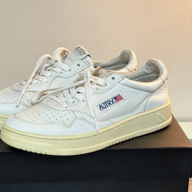 Autry Medalist Low Leather – White