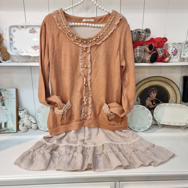 axes femme 악세스팜므 밀크티 초코카라멜 프릴 니트