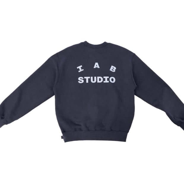 아이앱 스튜디오 맨투맨 차콜 - L,XL