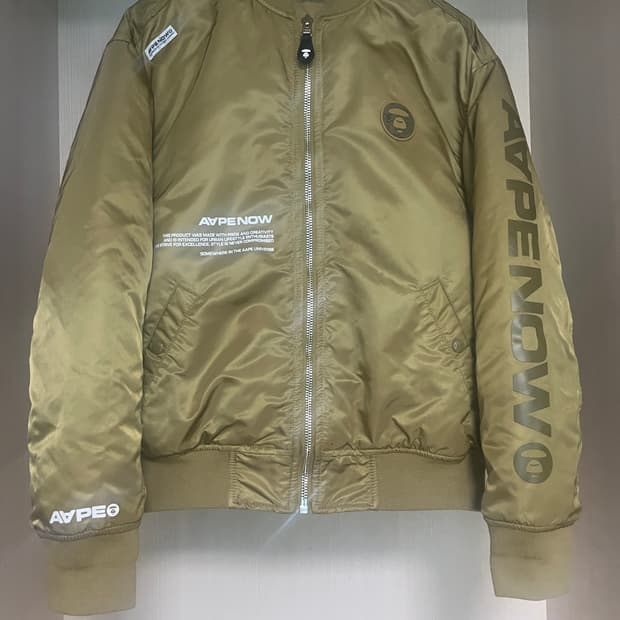 베이프 APE 집업 봄버 재킷 / 새상품급 / 1회착용