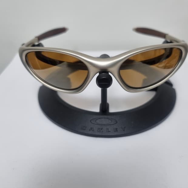 오클리 미뉴트 fmj 플래티넘