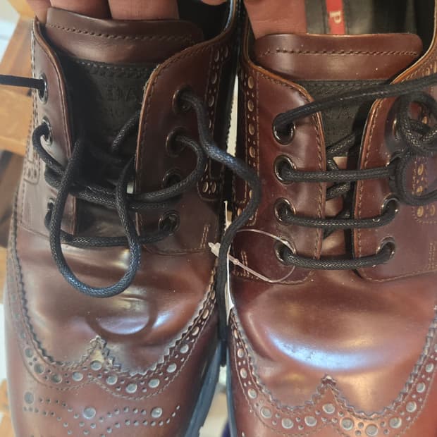 프라다 정품 가죽 더비 260