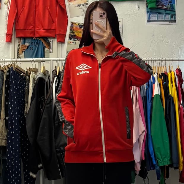 엄브로 카모 사이드라인 레드 트랙탑 져지 M
