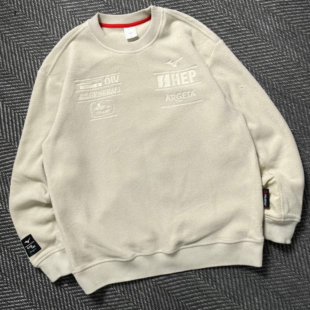 미즈노 CRO SKI 플리스 맨투맨 아이보리 y 5056