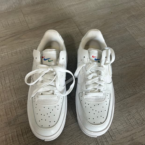 나이키 에어포스 1 리액트