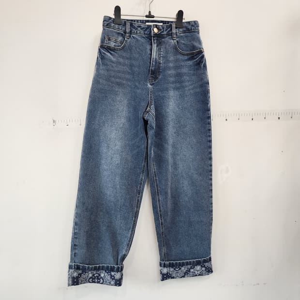 써스데이 아일랜드 배색 롤업 데님 팬츠 청바지