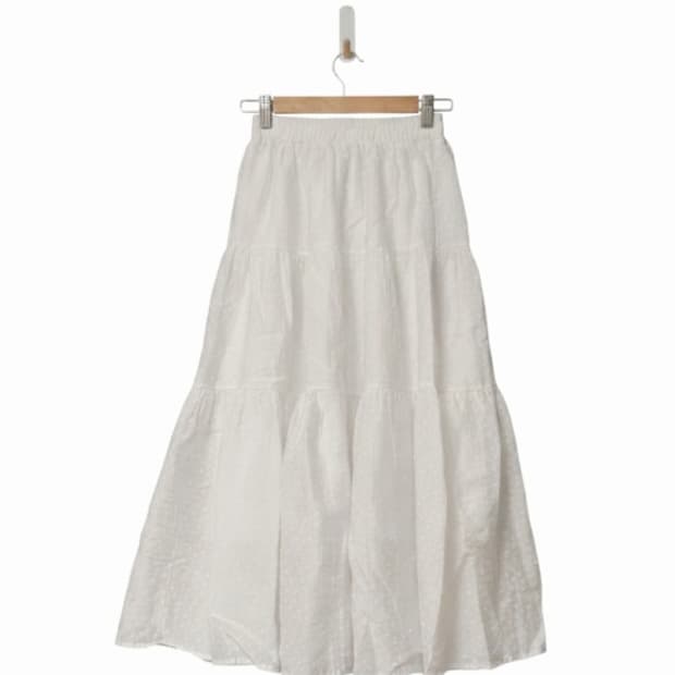 화이트 잔꽃 롱 스커트