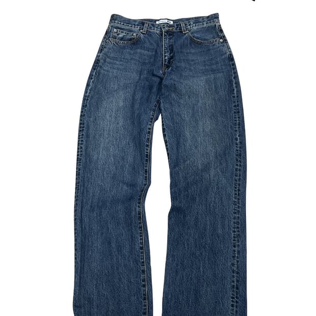 유니클로 X JW 앤더슨 일자핏 중청 데님 팬츠