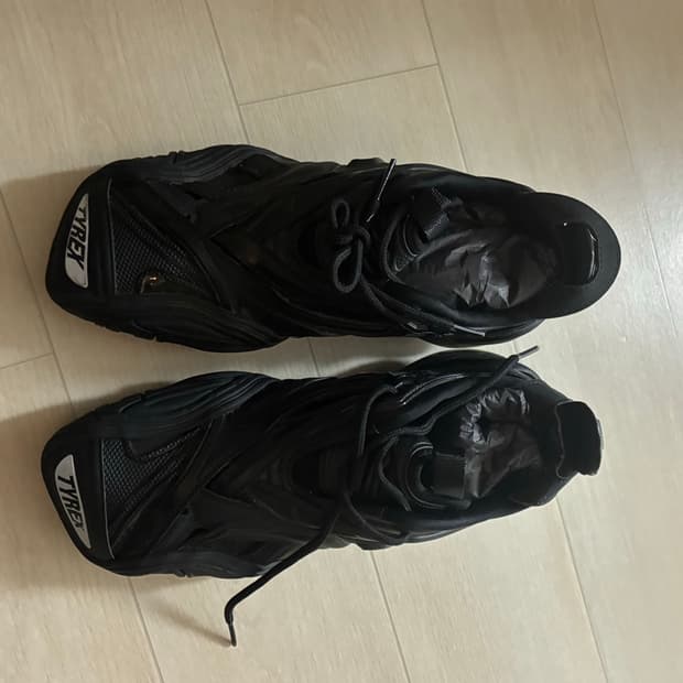 발렌시아가 타이렉스 블랙 36