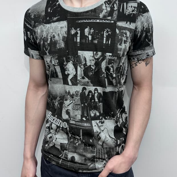 버커루 뉴스 페이퍼 그래픽 반팔