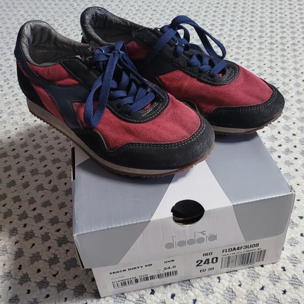 디아도라 여성 운동화 240