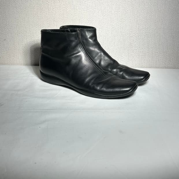 프라다 스포츠 아카이브 부츠 