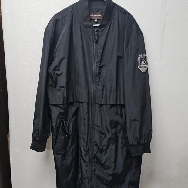B.마코위스키 루즈핏 바람막이 롱 자켓 85