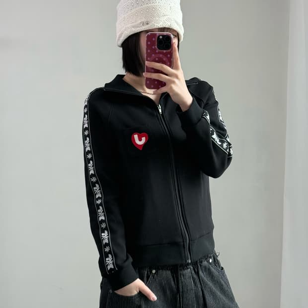 쥬씨꾸뛰르 하트 로고 집업