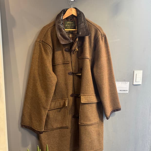 오비스 브라운 더플 코트