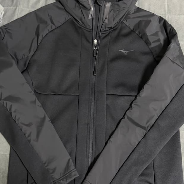 미즈노 트랙 후드 집업 블랙