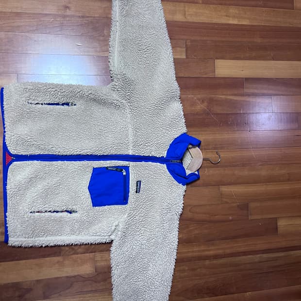 파타고니아 딥파일 00s m사이즈 