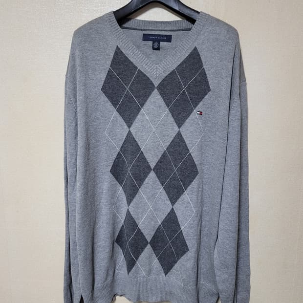 타미힐피거 브이넥 코튼니트