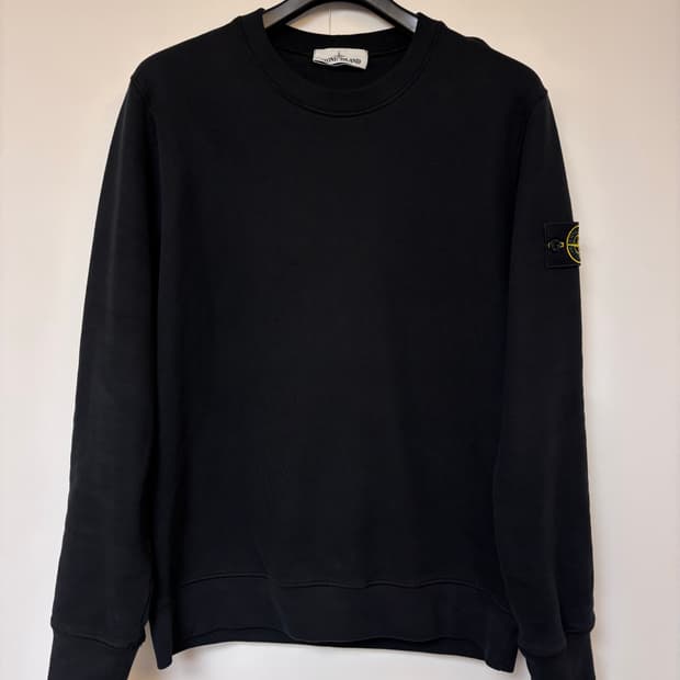 [새상품급/당일배송] 스톤아일랜드 블랙 맨투맨 티셔츠