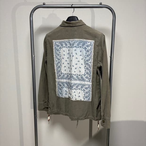 L) 레미릴리프 반다나 비즈 밀리터리 셔츠