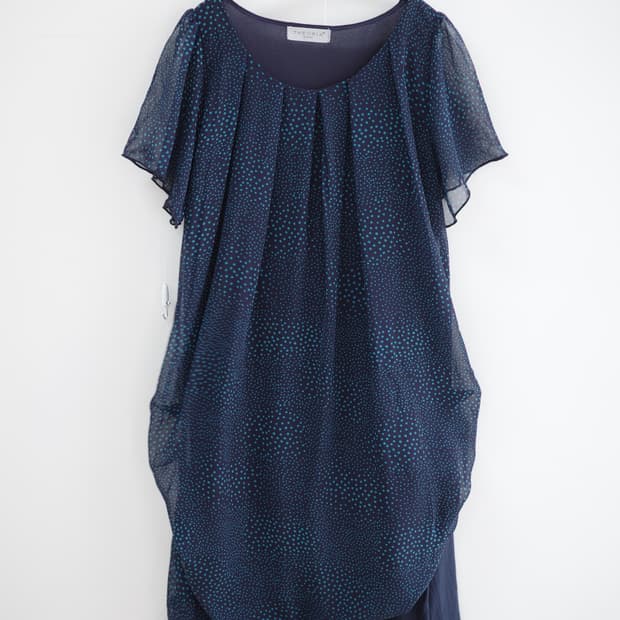 Navy blue dot shirring one-piece