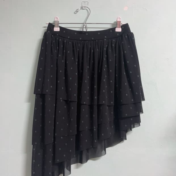 Hysteric Glamour。히스테릭글래머 스컬 패턴 언발 스커트 