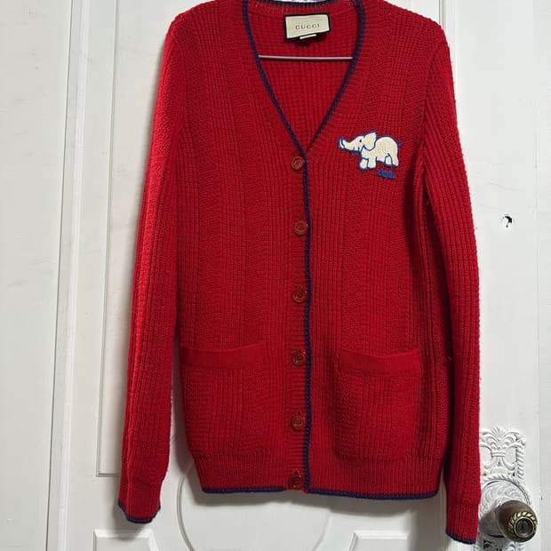 구찌 엘레펀트 울 가디건