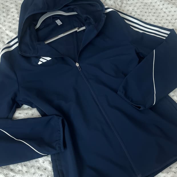아디다스네이비바람막이