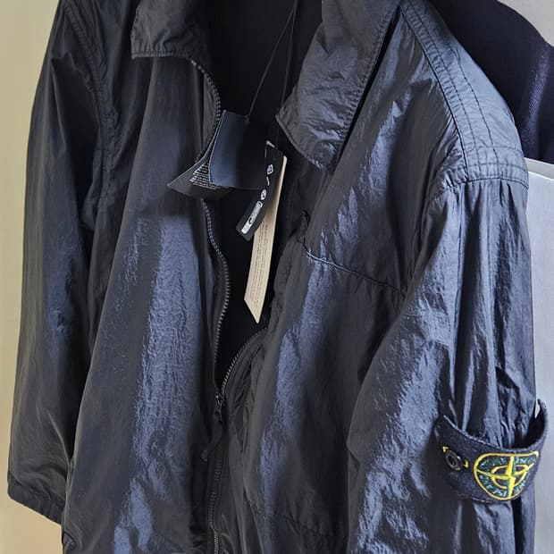 스톤 아일랜드 10723 가먼트 다이드 크링클랩스 리사이클 나일론 자켓