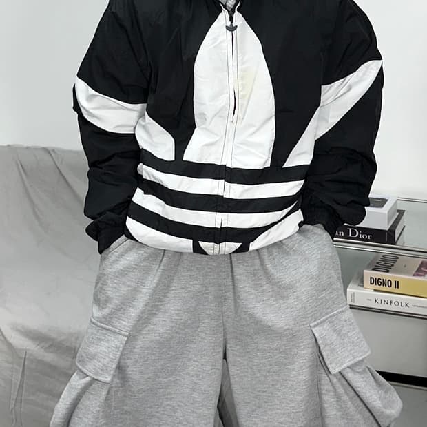 아디다스 빅로고 파이어버드 바람막이 L