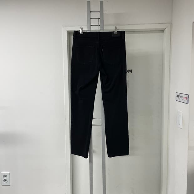 리바이스 블랙 데님 팬츠 28