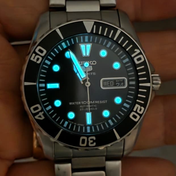 세이코 (SEIKO) 베이비스모 C다이버 블랙 오토메틱 스켈레톤 백 시계