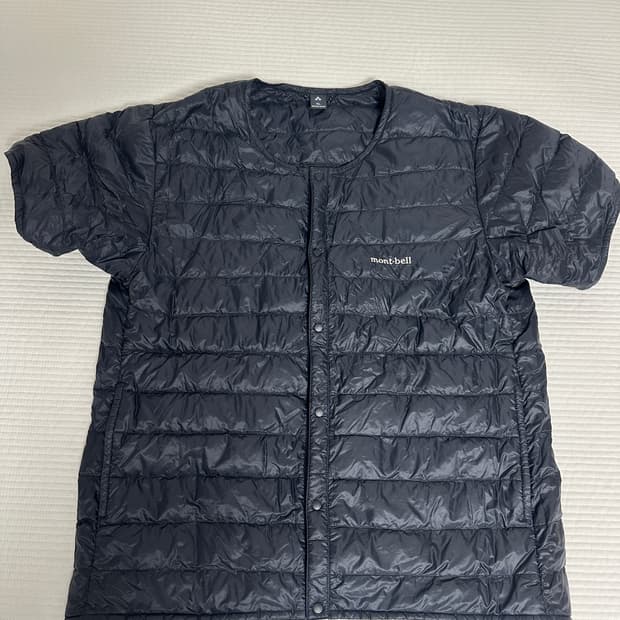 몽벨 슈페리어 반팔패딩 XL 판매합니다.
