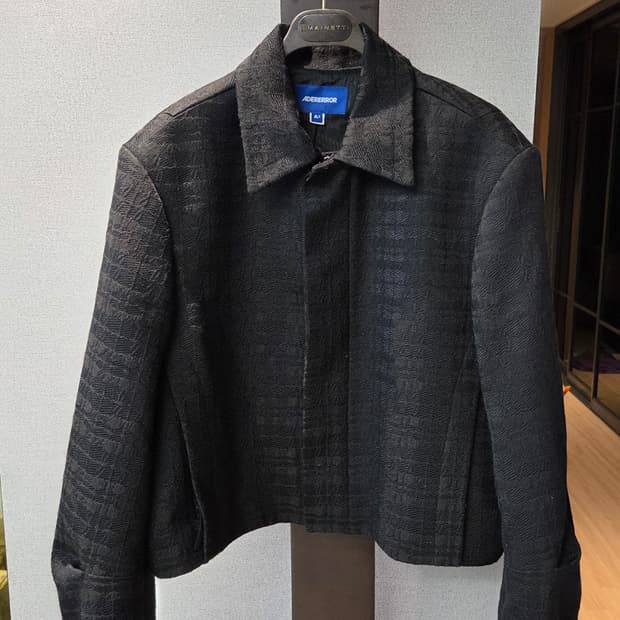 아더에러 자켓 팝니다.