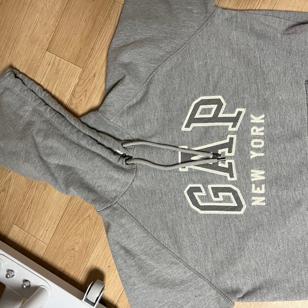 GAP 후드티 