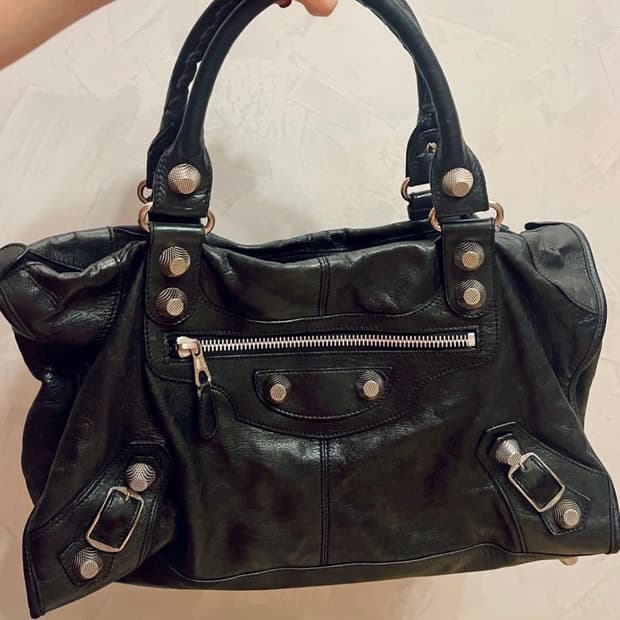 발렌시아가 자이언트 워크백