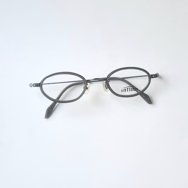 데드스탁  미니멀 오벌 솔텍스 안경테