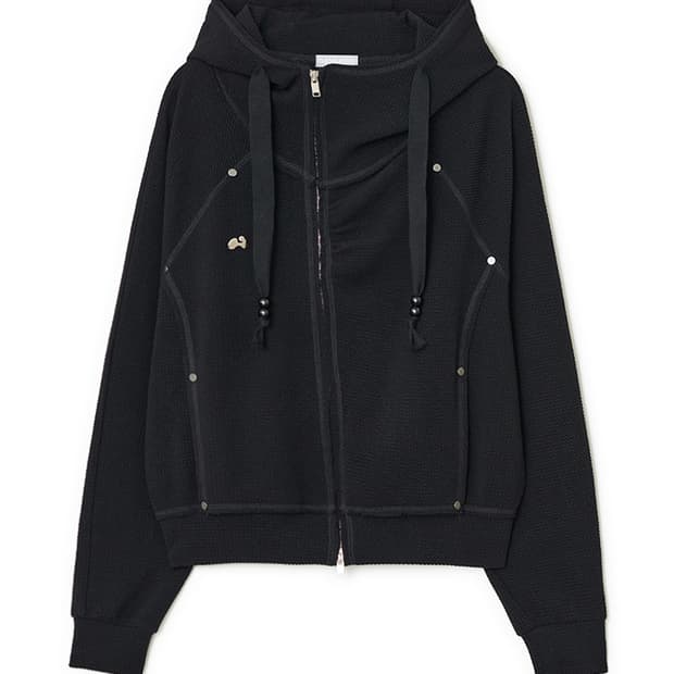 허그유어스킨  Shirring high-neck hoodie zip-up