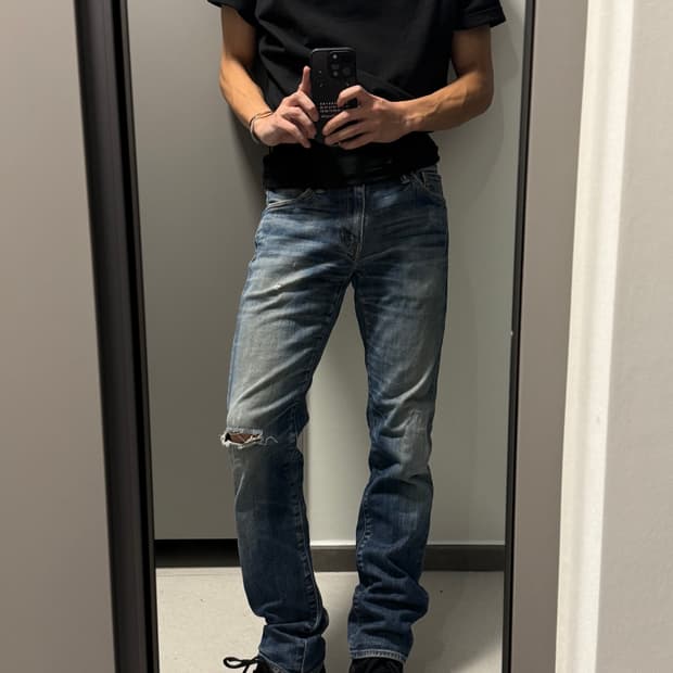 Levi’s vintage 511 distressed denim