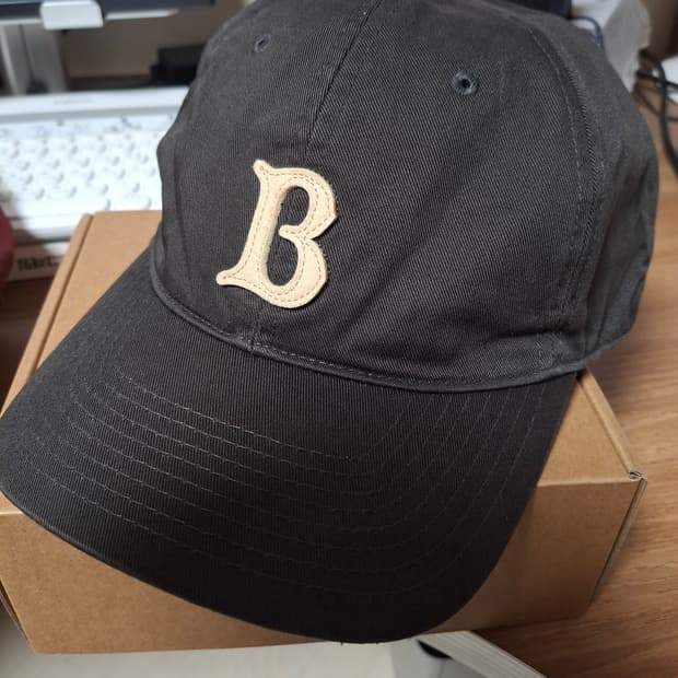 와일드브릭스 볼캡 다크올리브