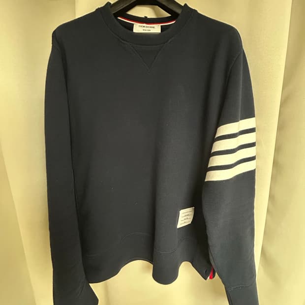 톰브라운 사선완장 맨투맨 네이비 4사이즈