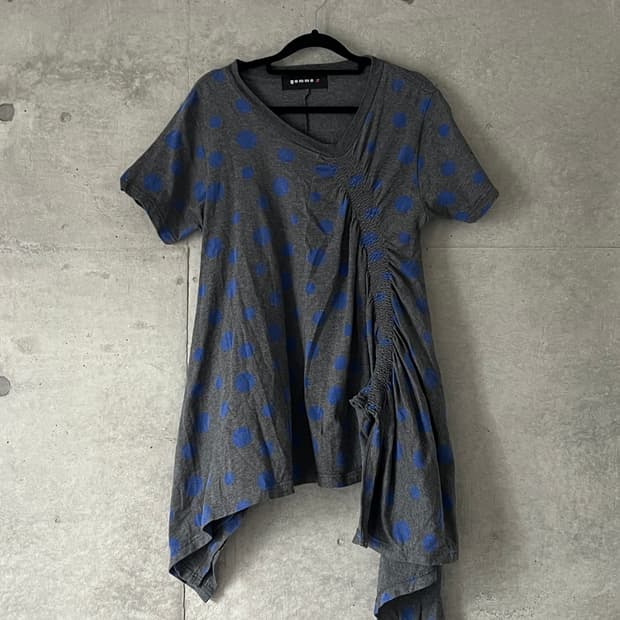 Gomme 도트 비대칭 티셔츠