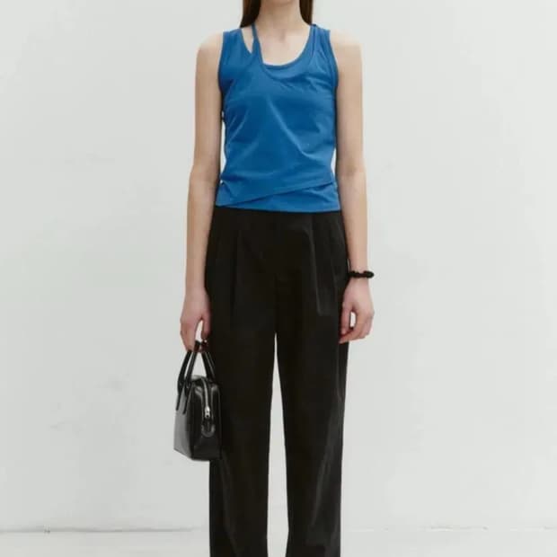 던스트 레이어드 슬리브리스 블루