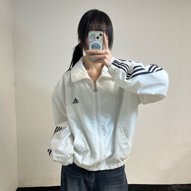 Adidas 00’s white windbreaker