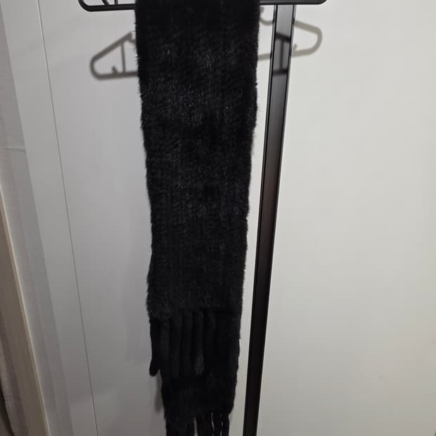 검정 밍크 목도리